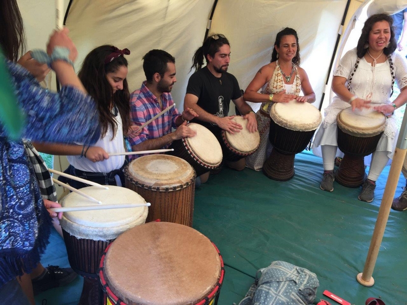 Círculo de Tambores: Potenciando el Sentido de Comunidad